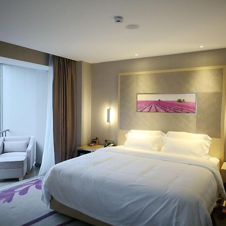 Lavande Hotel Qingdao North Station Shop מראה חיצוני תמונה
