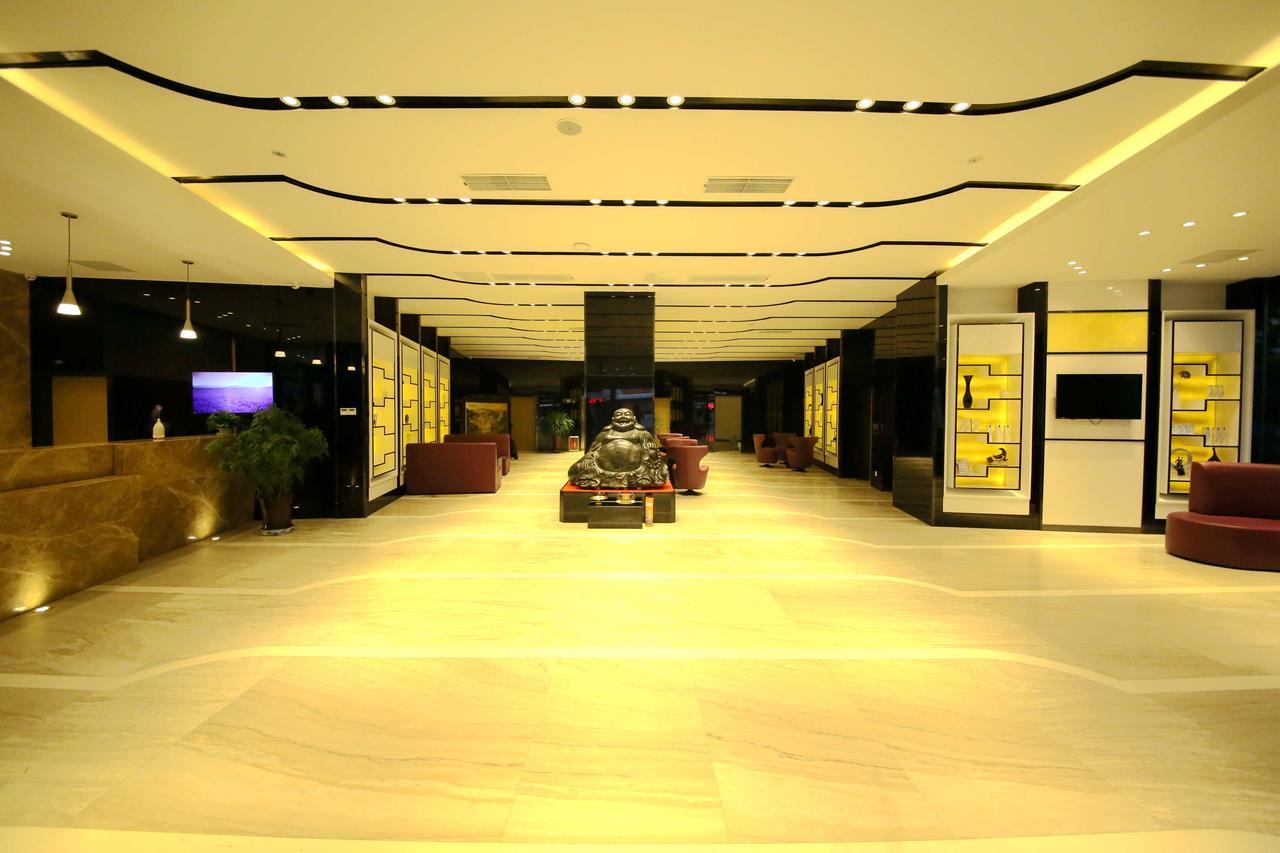 Lavande Hotel Qingdao North Station Shop מראה חיצוני תמונה