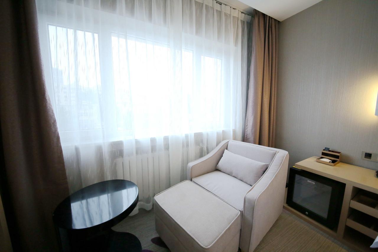Lavande Hotel Qingdao North Station Shop מראה חיצוני תמונה