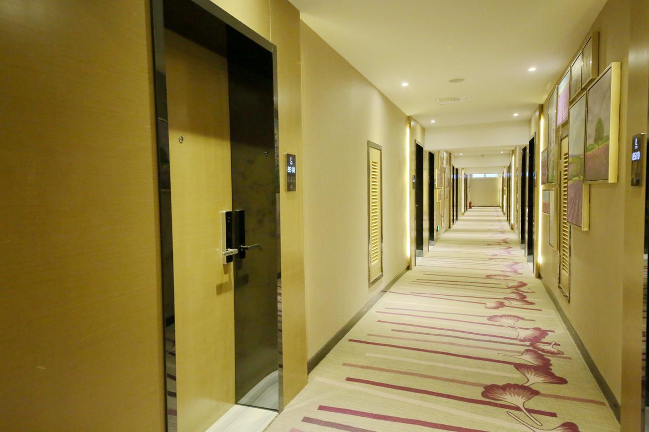 Lavande Hotel Qingdao North Station Shop מראה חיצוני תמונה