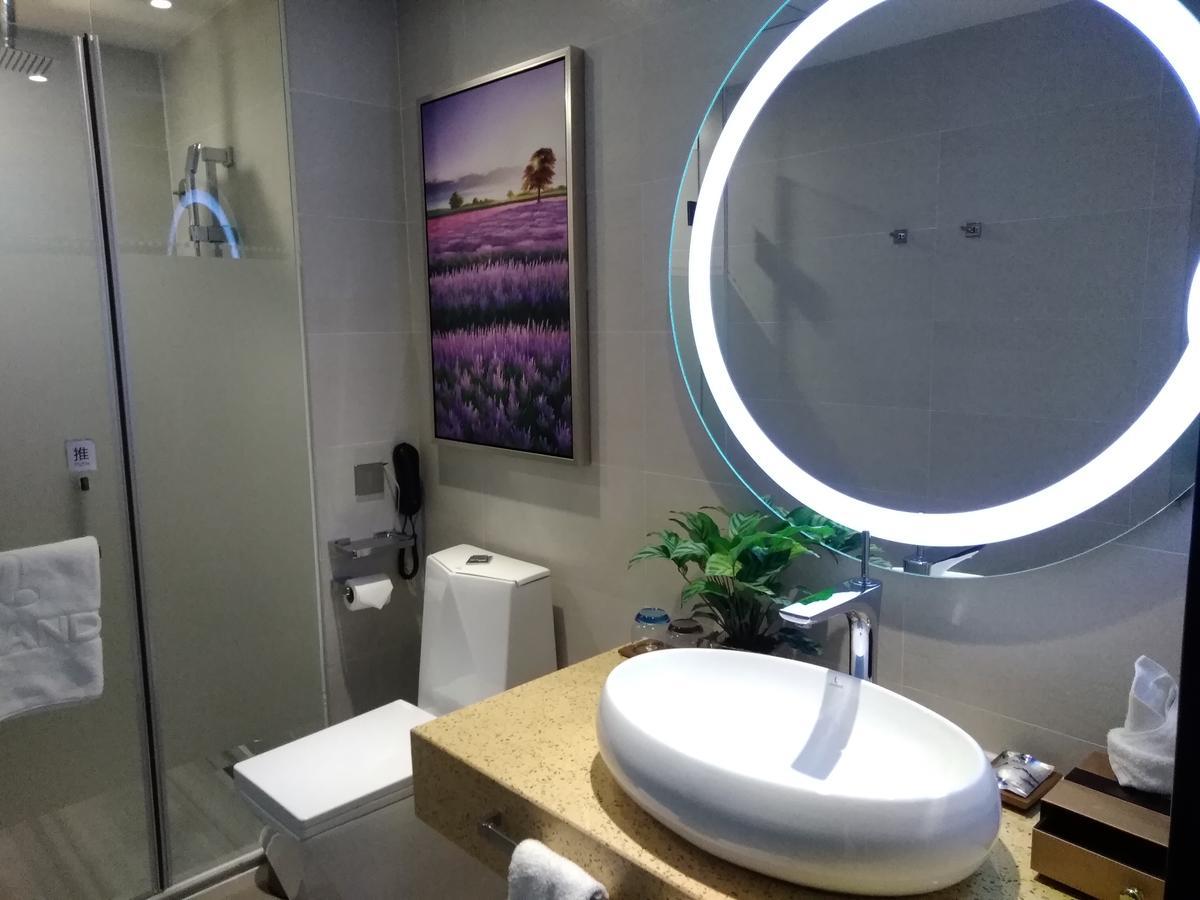 Lavande Hotel Qingdao North Station Shop מראה חיצוני תמונה